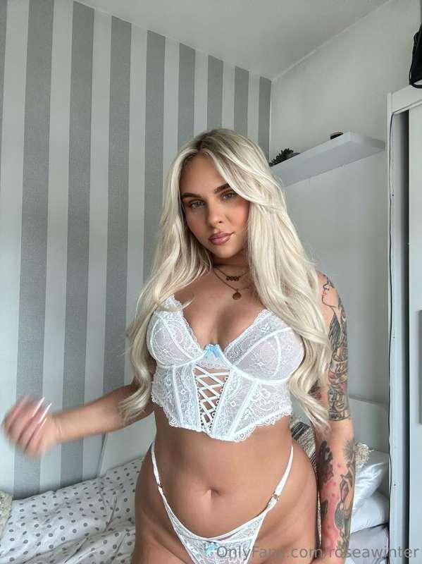 FREE PUSSY VIDS HERE 👉🏼 @roseangelap