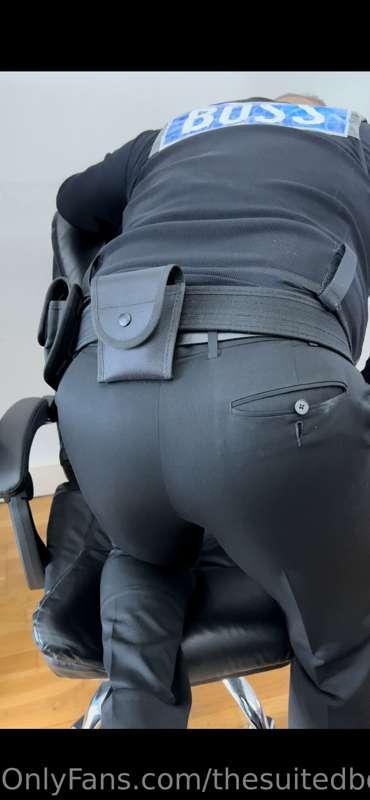 thesuitedboss image #8