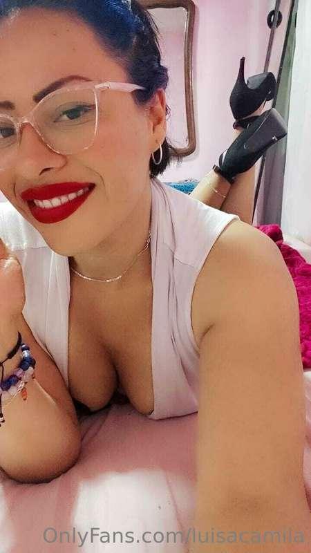 Give a woman the right lipstick, and she can conquer the wor..