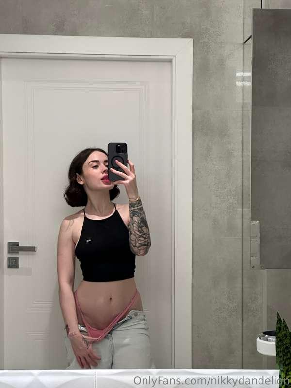 It's getting way too hot in here🥵, take off my panties (with..
