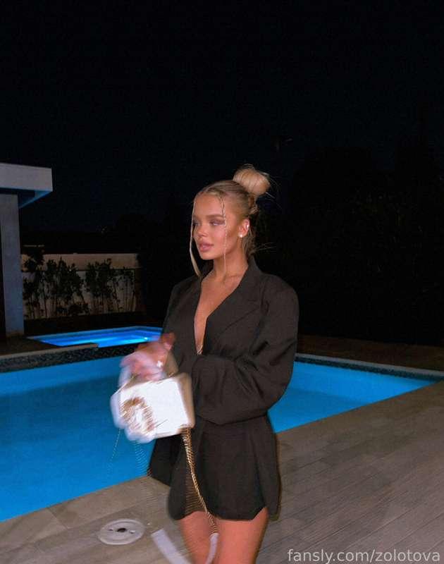 I love walking at night 😊🌃 Will you join me?