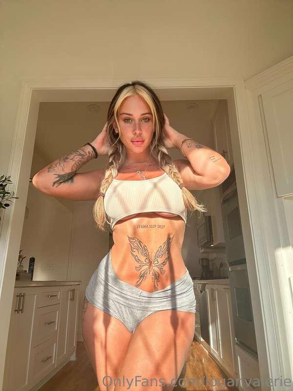 What is biggest women's red flag beside making you cum under..