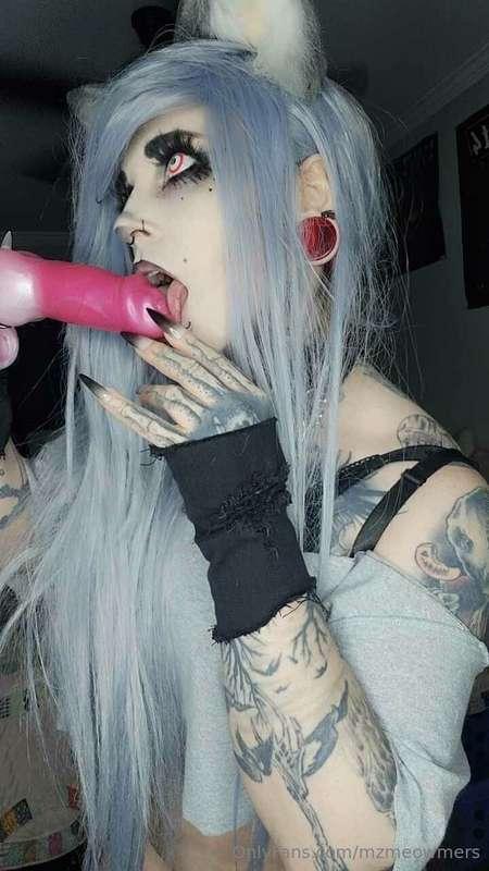 mzmeowmers image #8