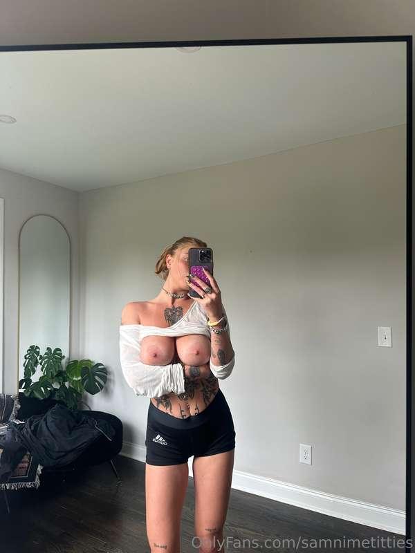 i like how i look in this :) have some new shower videos com..