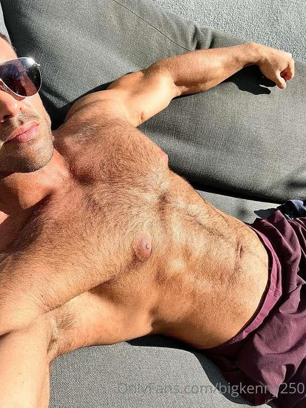 Some vitamin D to start the day ☀️🤴🏻💪🏼