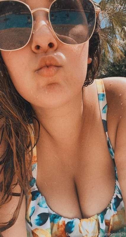 Sunbathing ☀️😉💋