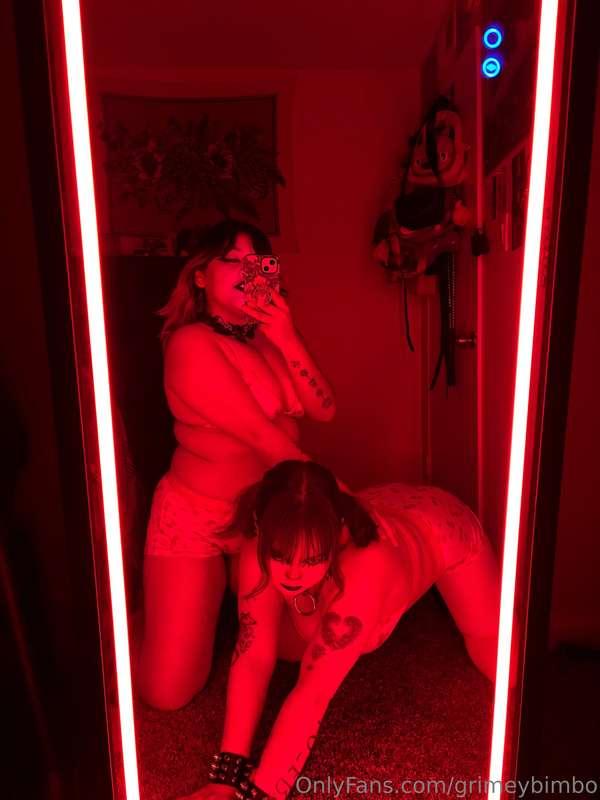 Baby did my makeup 🥺🖤