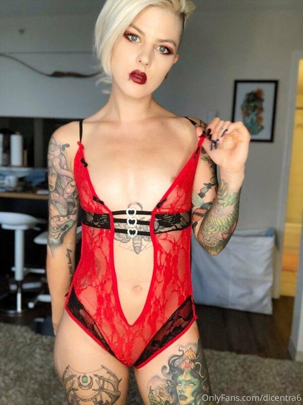 Red Queen ❤️ Hope you’re having a great weekend ?
