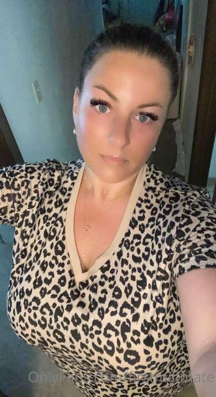 Find good in things, not good things. 
WCW xoxo🖤🖤