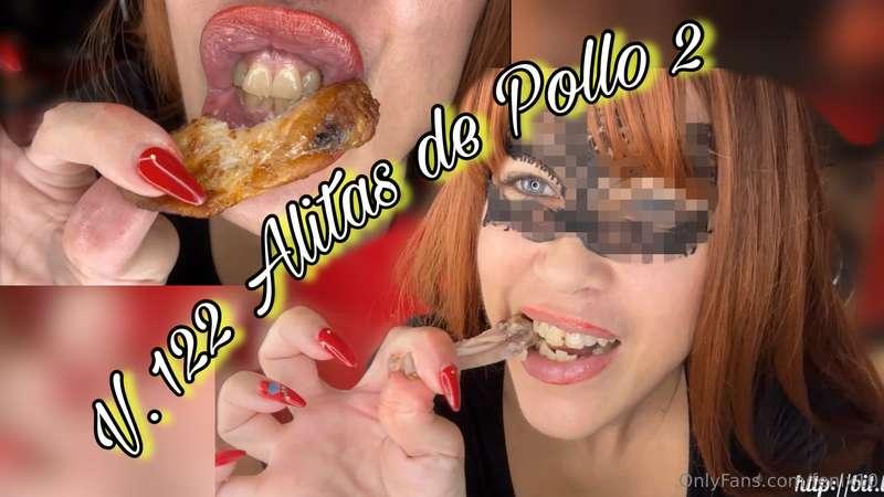 🇺🇸 CHICKEN WINGS 2🍗👄🐶❤️(food fetish/mouth/crunch/chewing/dir..