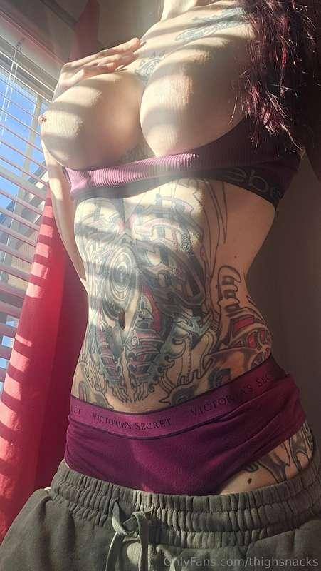 thighsnacks image #0