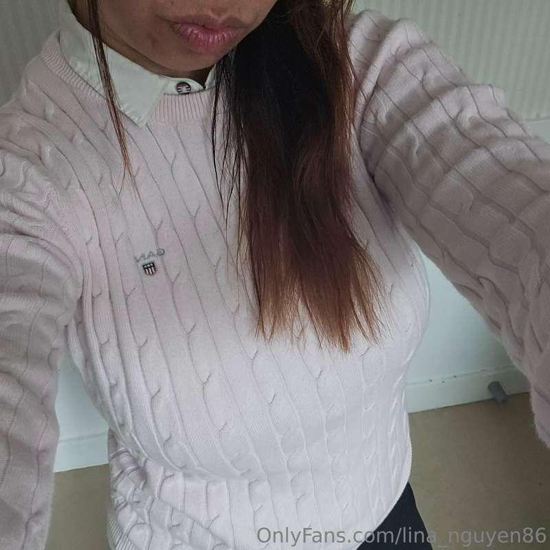 Ready to school! Should I wear tie too & skirt instead?
Teas..