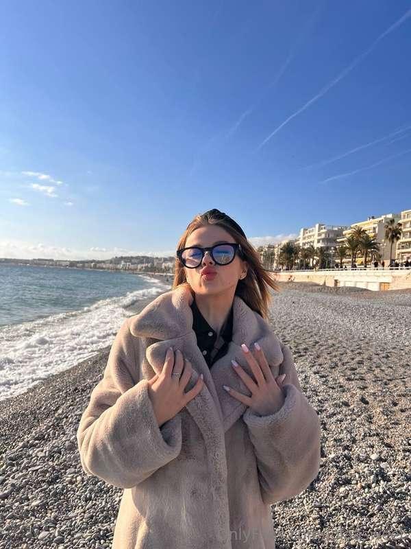 The sea doesn't like to be held back😘