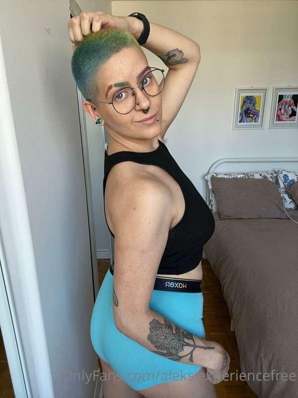 Blue really makes my eyes ✨ pop ✨