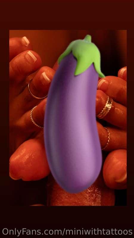 Some preview pics for a macro footjob video we filmed the ot..
