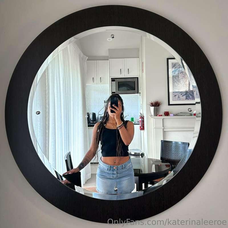 let’s have some fun infront of this mirror.. 🙈