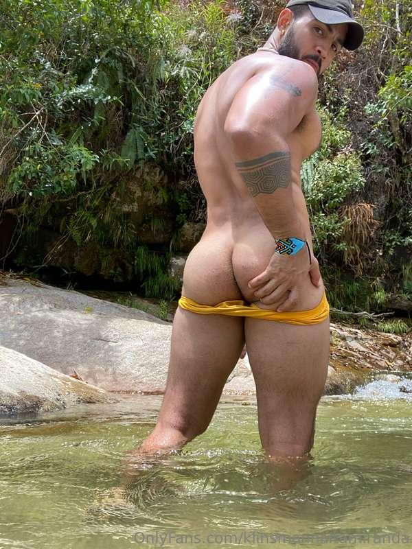 Do you spank me?👋👅