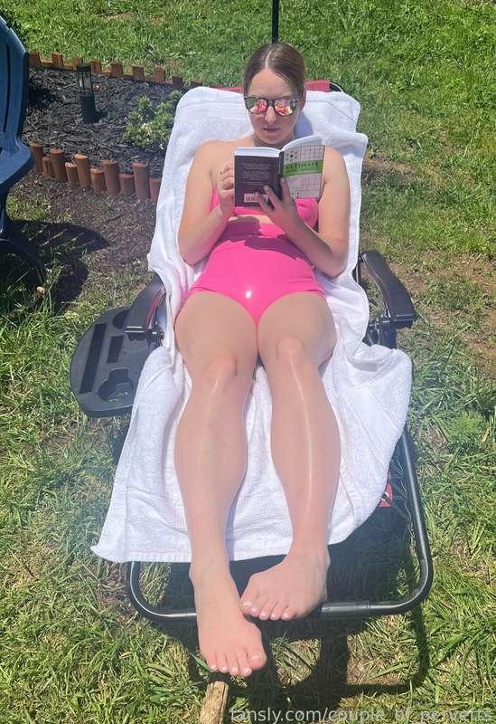 Working on my tan

#fyp #latex