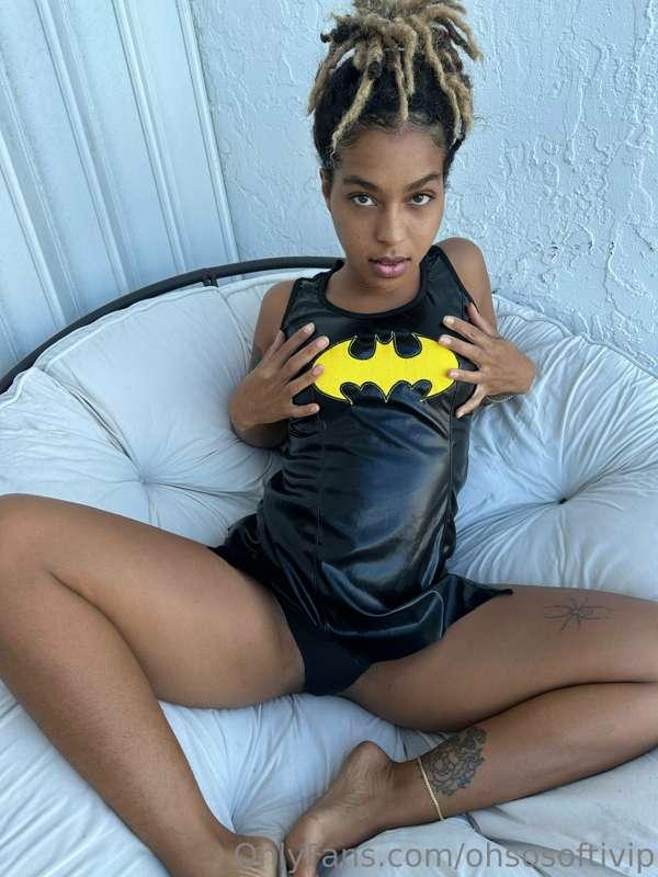Get rid of this costume and fuck me🥵😈