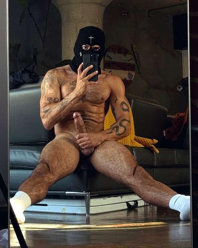 You catch me breaking into your house like this, what do you..