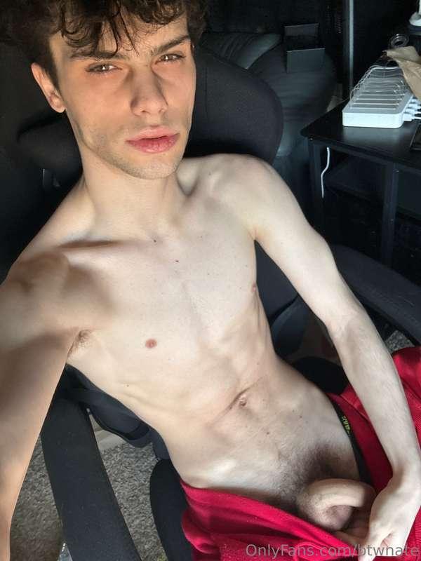 My cock looks so soft in this hot pic 😩