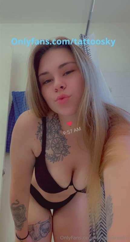 Hello my loves, my sweet baby Sky just turned 19 and has som..