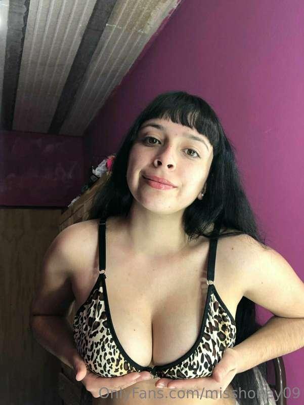 🖤 @sofiao 🖤

hello honey, subscribe to my profile and miss n..