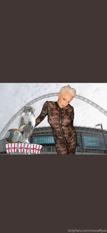 Come on boys!! 🏴󠁧󠁢󠁥󠁮󠁧󠁿⚽️