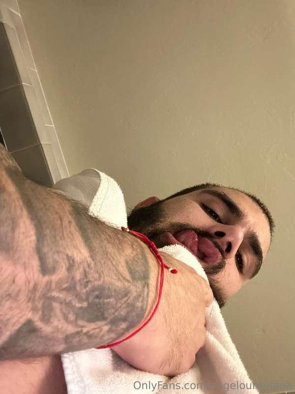 The view if you were on your knees for papi 😉