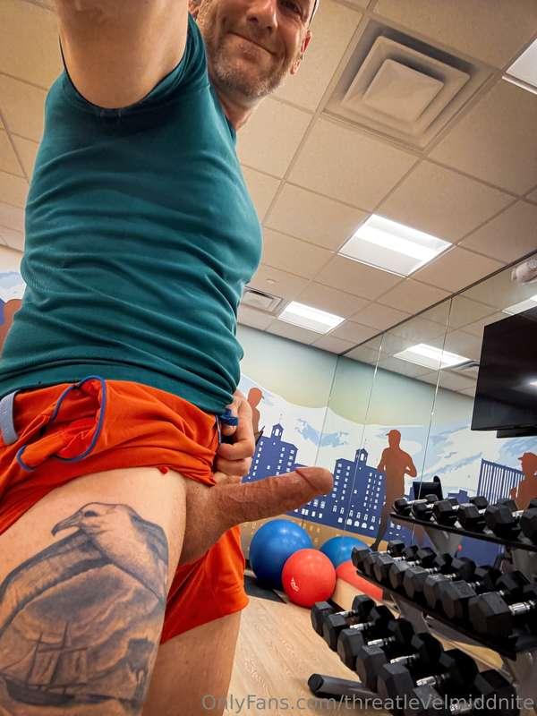 Good morning! Look at what daddy sent me on his travels! I l..