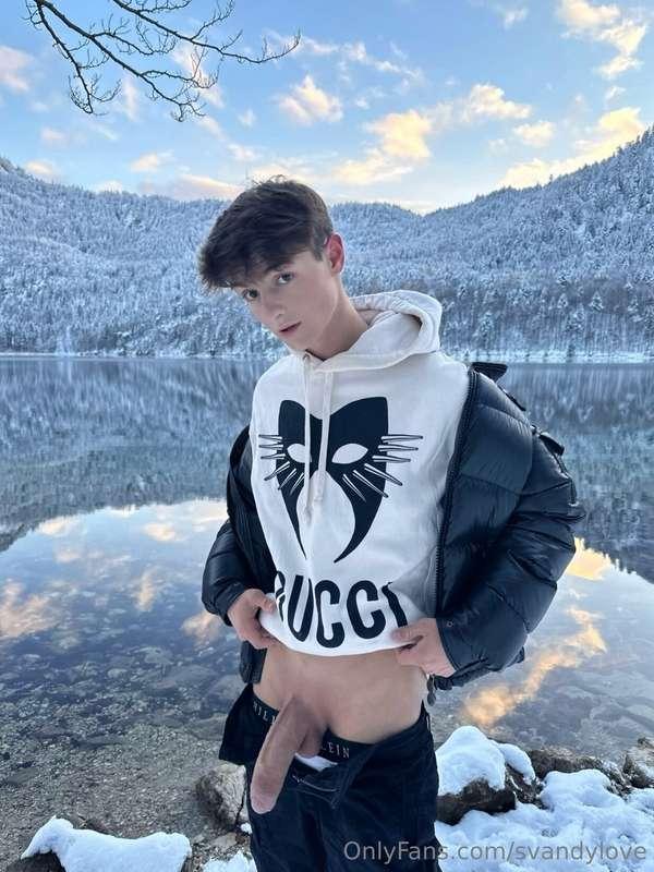 Yeah your not alone - this incredible view makes me hard too..