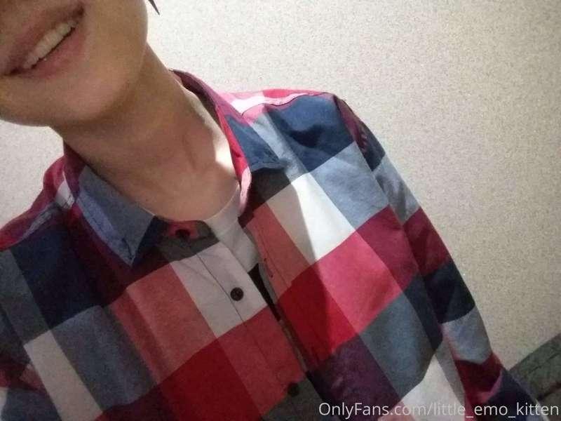 Are you even emo if you don't own at least 5 checkered shirt..
