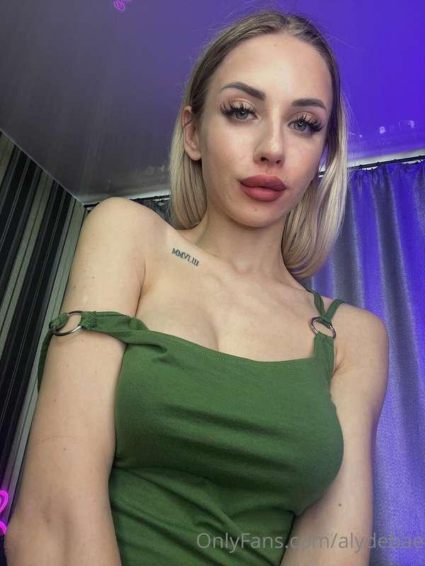 Freed the tits 💜