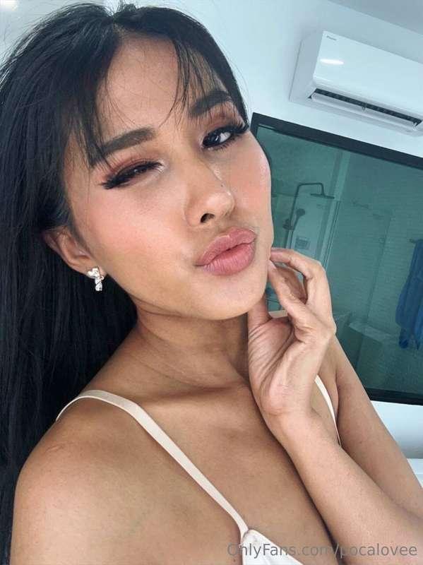 Kisses for a new day 💋🔥