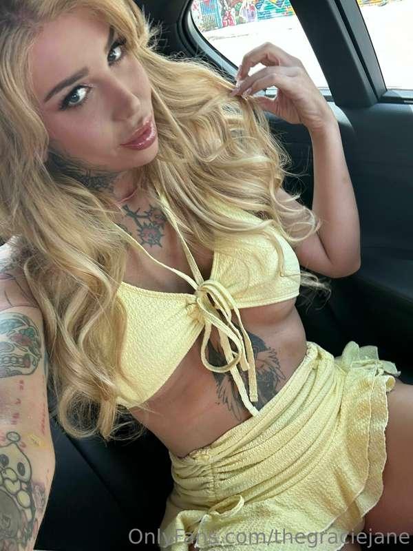 Cruisin' into the 4th like... this yellow is giving sunshine..