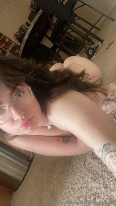 How do you politely tell someone that you want them naked on..