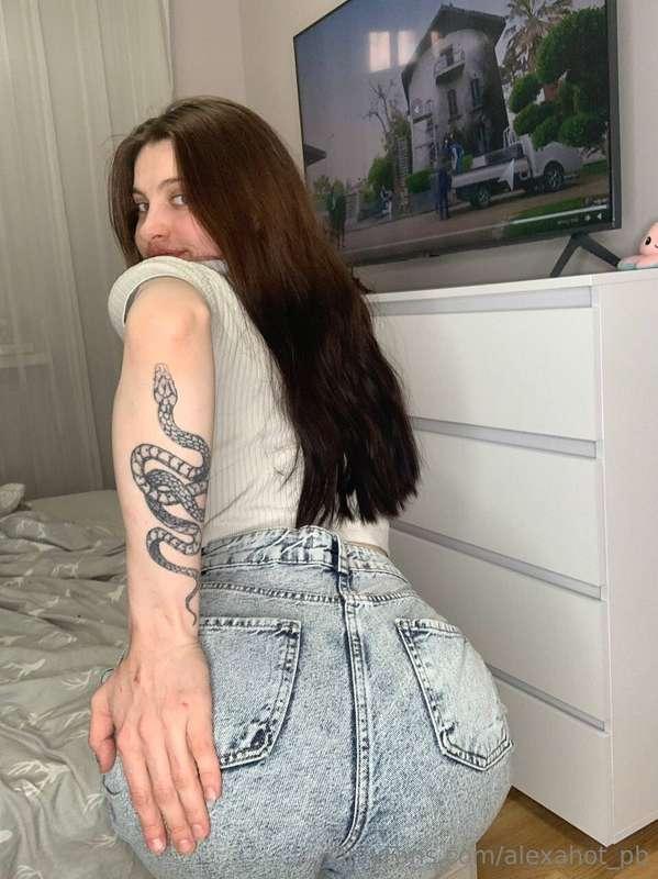 @ayoluni
@ayoluni
Just slap that beautiful ass 🍑
@ayoluni
@a..