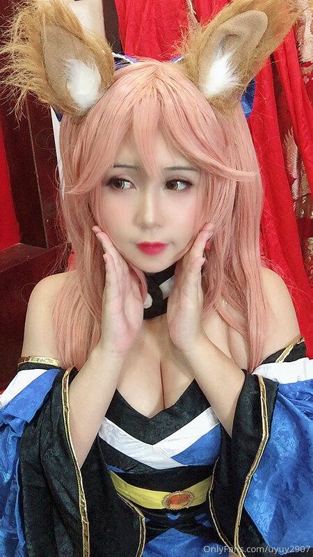 From 1 to 10, rate Tamamo's cuteness!