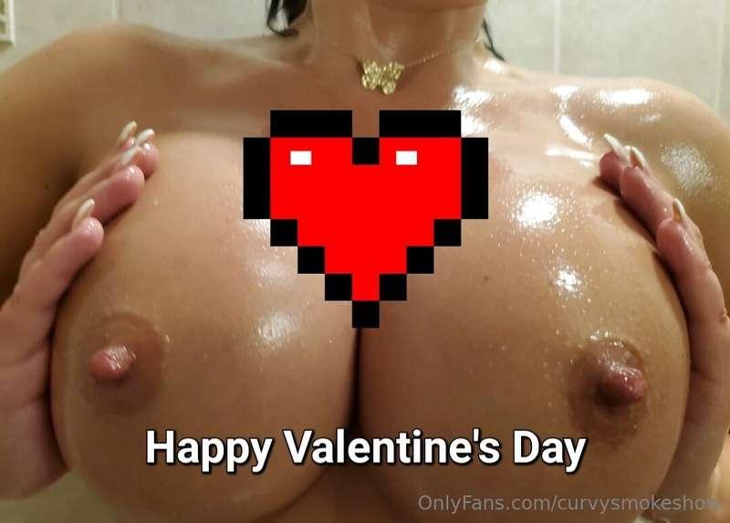 Happy Valentine's Day 💗 💕 If you've jerked off to me, you ow..