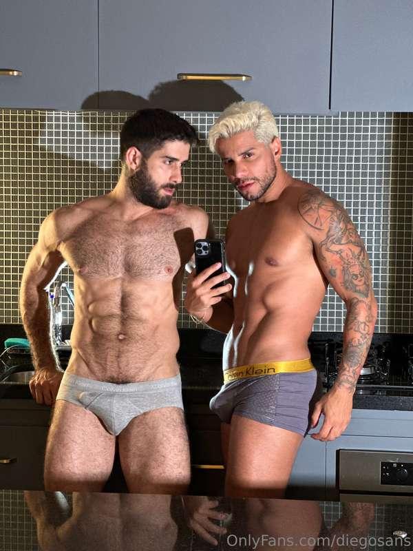 Wanna watch me get down on my knees? @renatoshippee