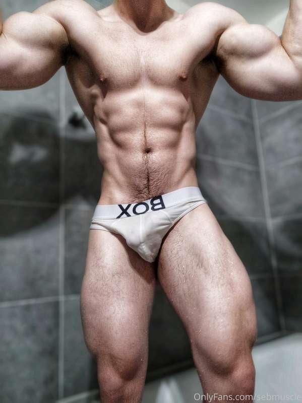 XXX Swipe ➡️ for more pics 😜🔥