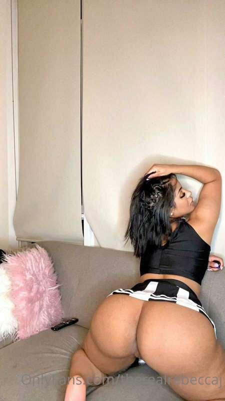https://onlyfans.com/official_badperl
Follow my sexy Dominic..