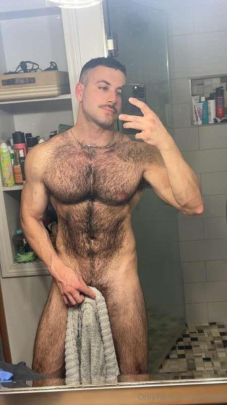 Keep staring👀 I'm going to leave this one to tease your mind..