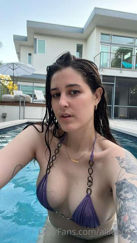freeallieoops main image
