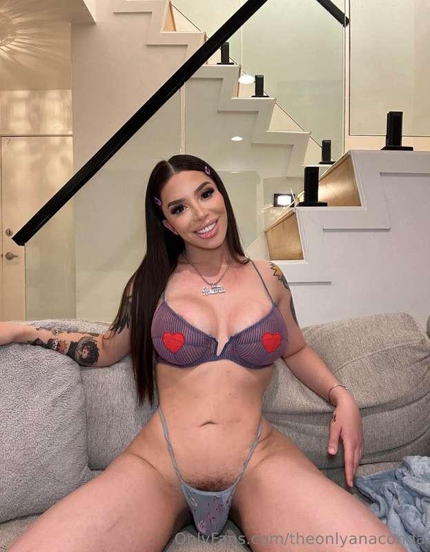 The smile's sweet, but intentions aren't. Come get a taste i..