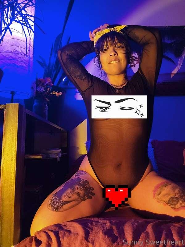 👀