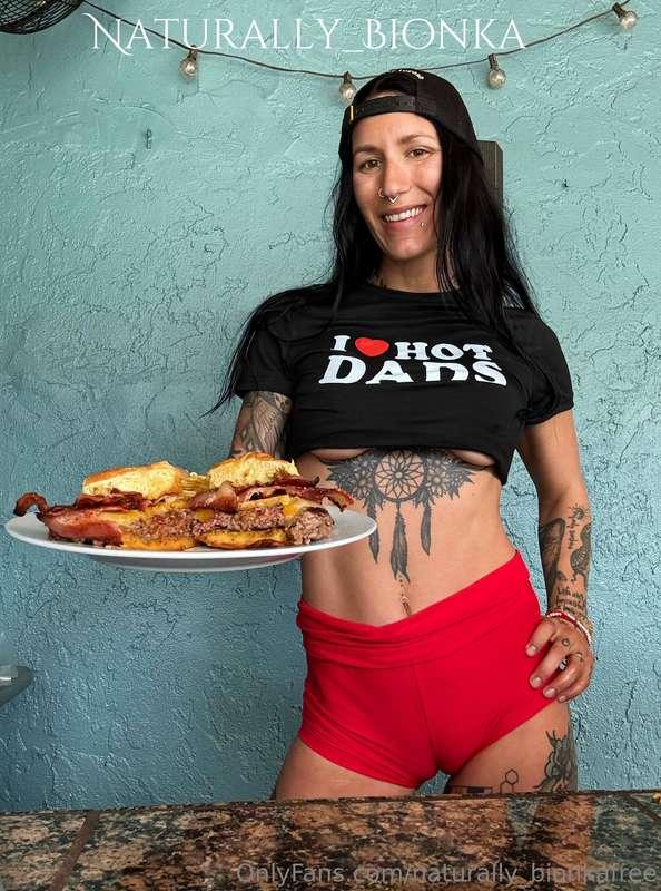 Bacon venison burger and me for desert!?! 🤭🤤