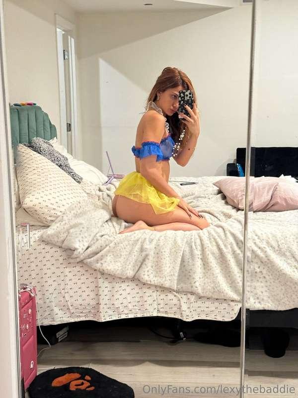 Snow White: the X-rated version ;P🍎