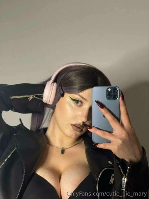 what hair color should I do next time, maybe blonde?🙈