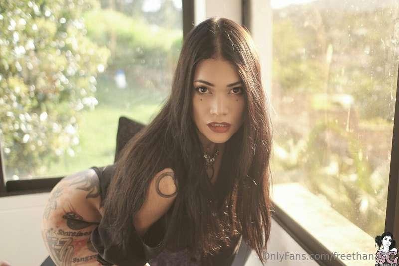 I got new set at 
https://thanatoz.suicidegirls.com/ref/4810..